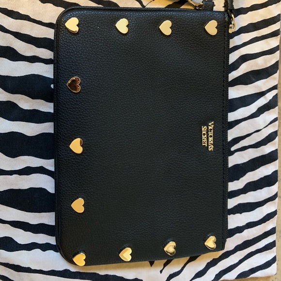 Victoria's Secret Handbags - Victoria Secret zipper clutch
